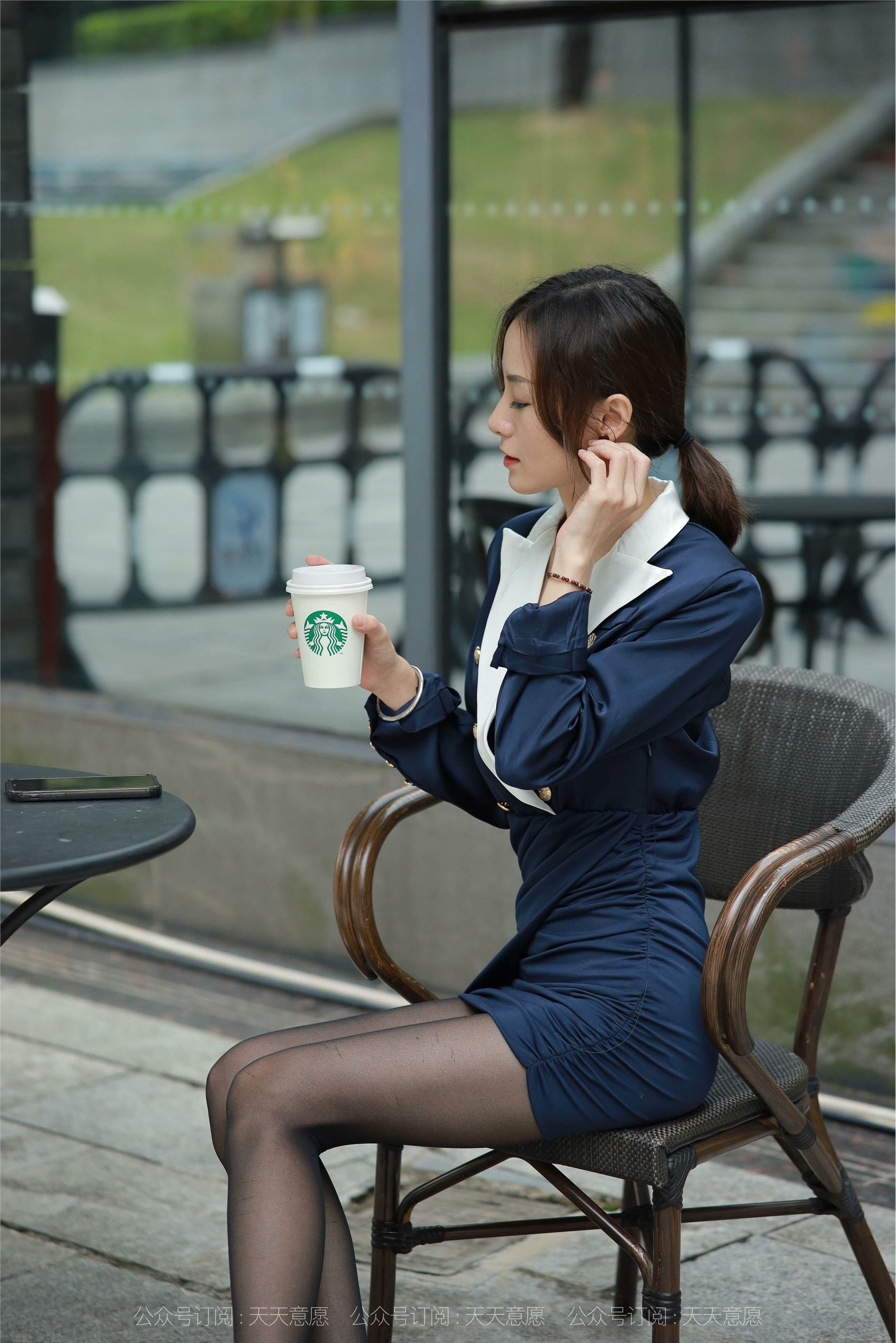 IESS异思趣向  2021.11.05 丝享家966：小六《姓感包臀职业装》